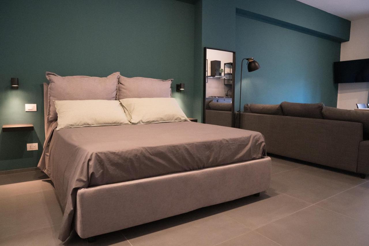 Okto Apartments Milazzo Buitenkant foto