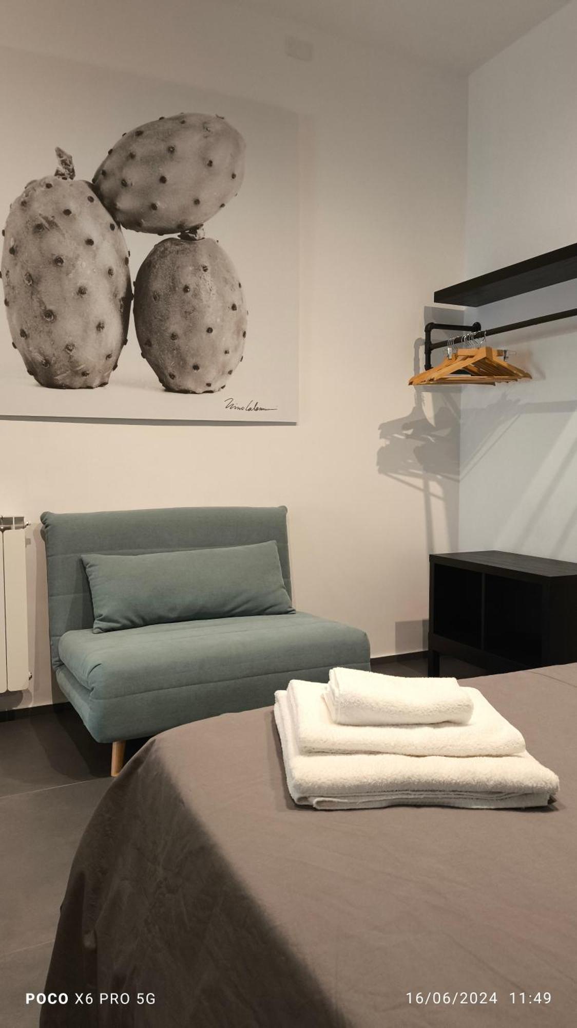 Okto Apartments Milazzo Buitenkant foto
