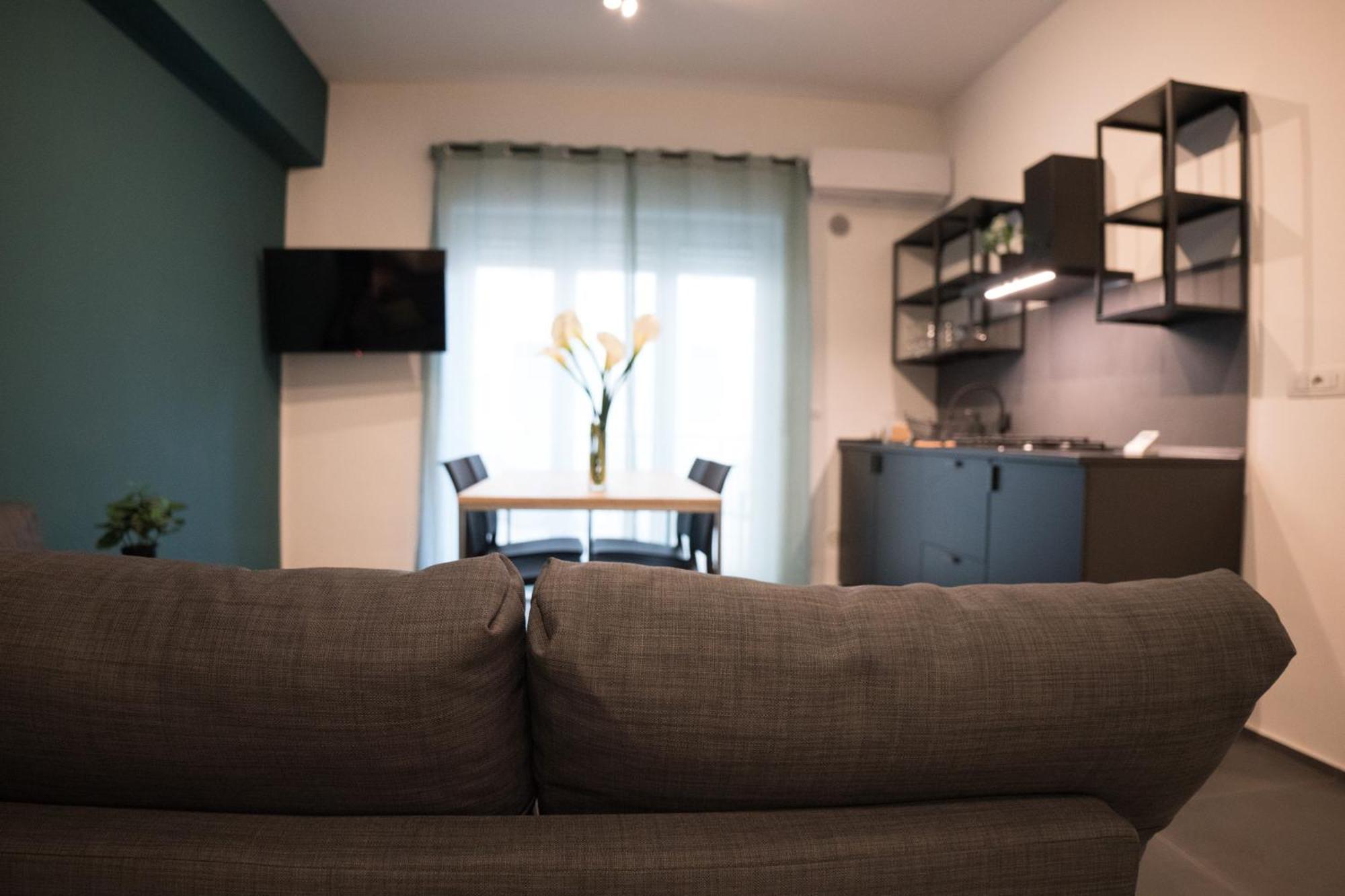 Okto Apartments Milazzo Buitenkant foto